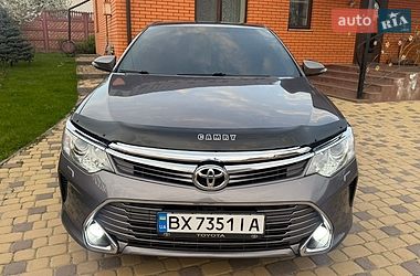Седан Toyota Camry 2015 в Вінниці
