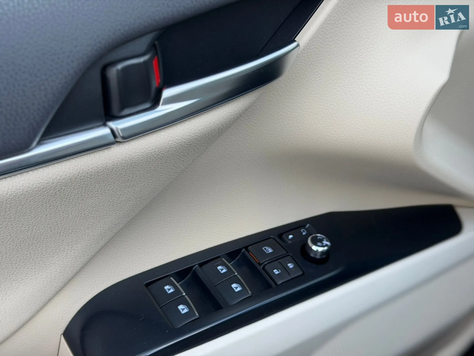 2019 Toyota Camry - мініатюра 28