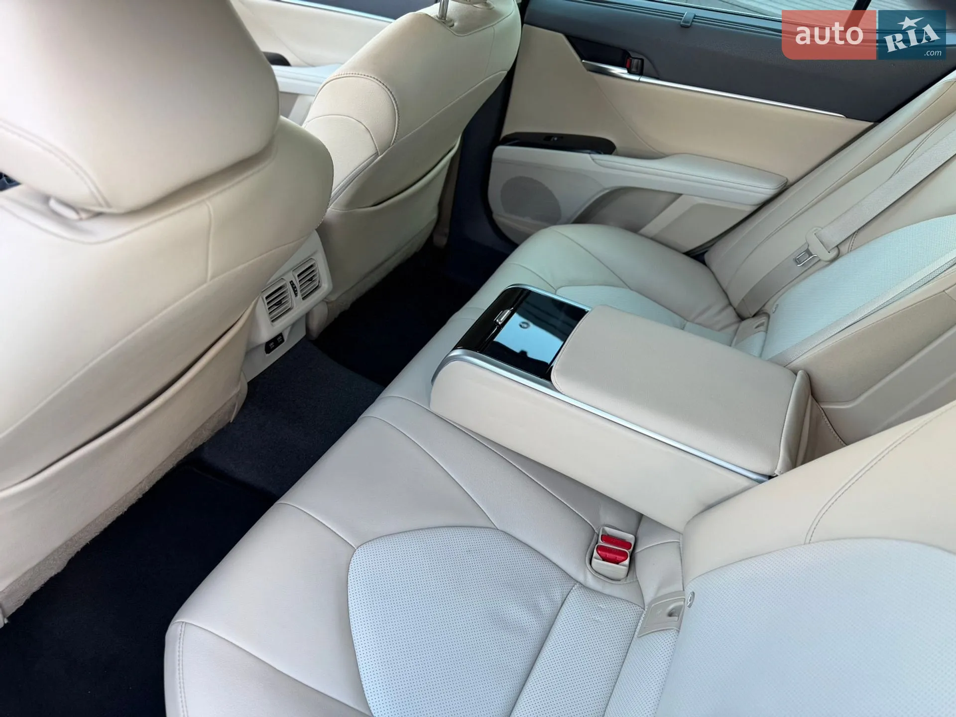 2019 Toyota Camry - мініатюра 32