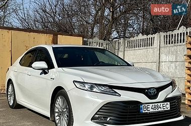 Седан Toyota Camry 2019 в Николаеве
