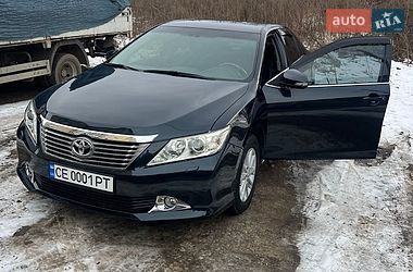 Седан Toyota Camry 2012 в Черновцах