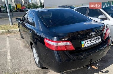 Седан Toyota Camry 2008 в Киеве