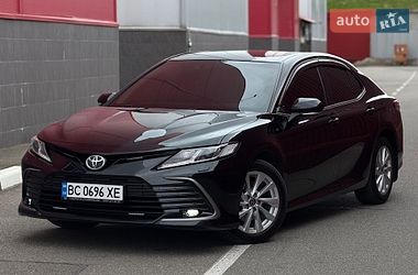 Седан Toyota Camry 2021 в Києві