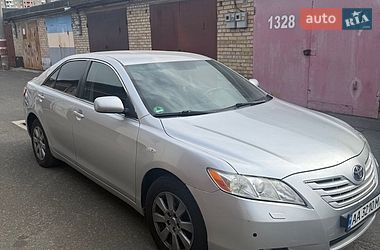 Седан Toyota Camry 2008 в Києві