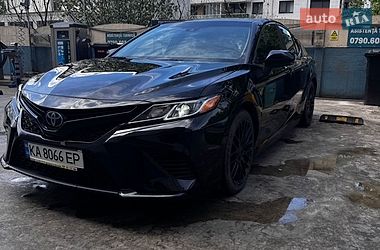 Седан Toyota Camry 2018 в Миколаєві