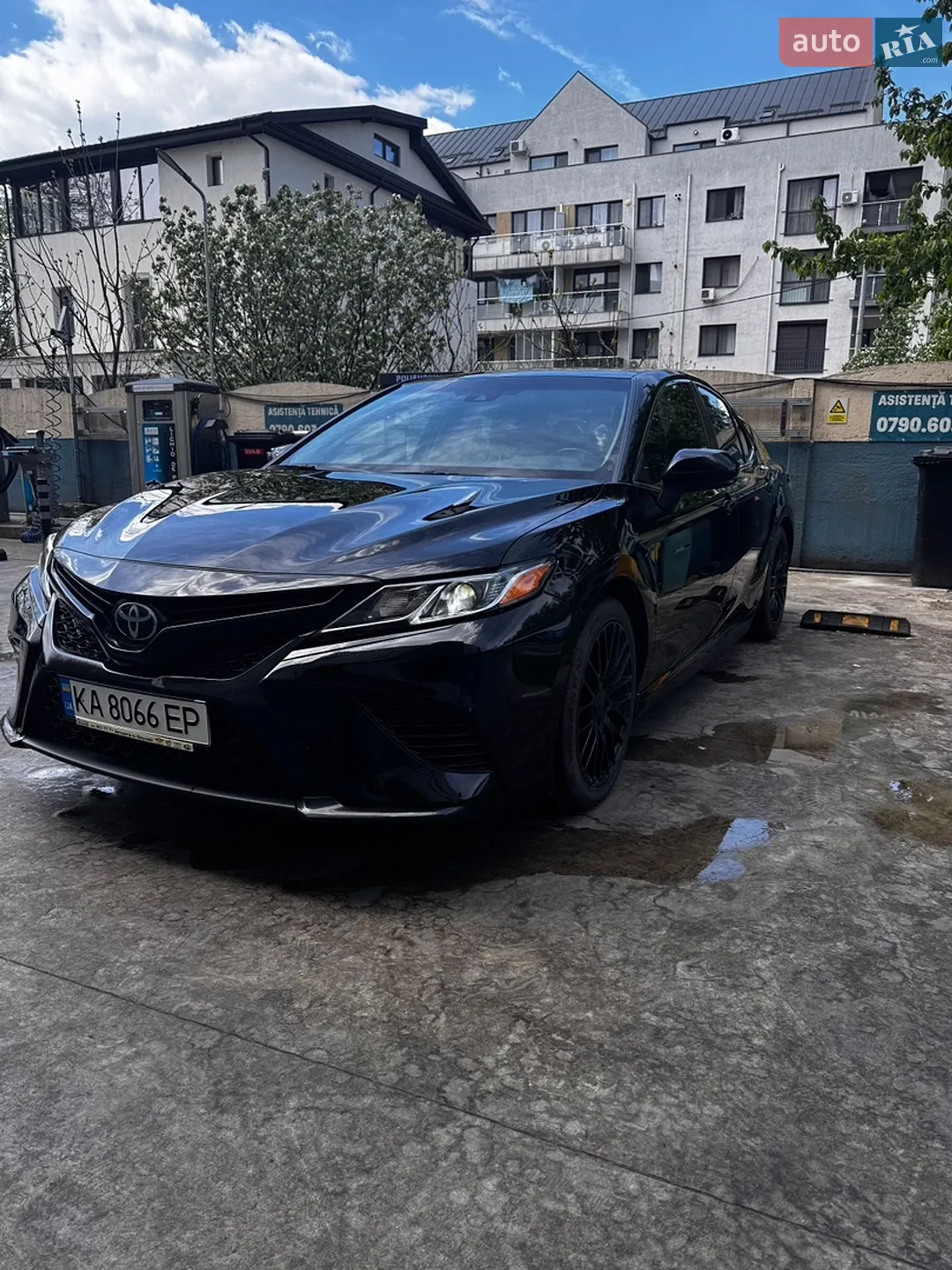 2018 Toyota Camry - фото 1