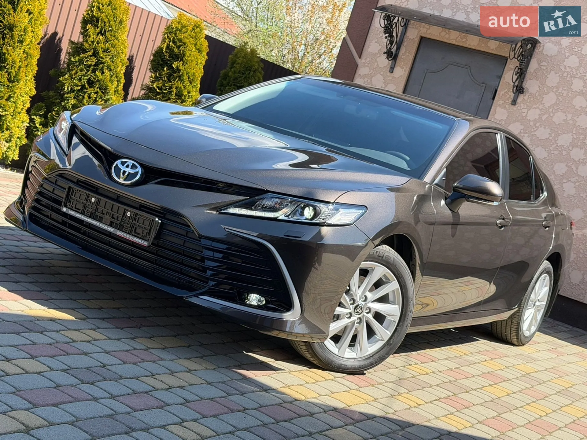 2022 Toyota Camry - фото 1