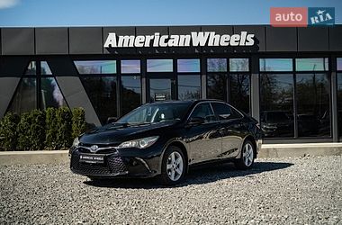 Седан Toyota Camry 2015 в Чернівцях
