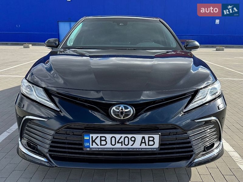Toyota Camry 2021