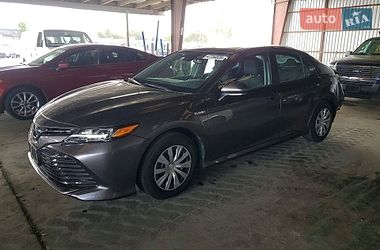Седан Toyota Camry 2020 в Полтаве