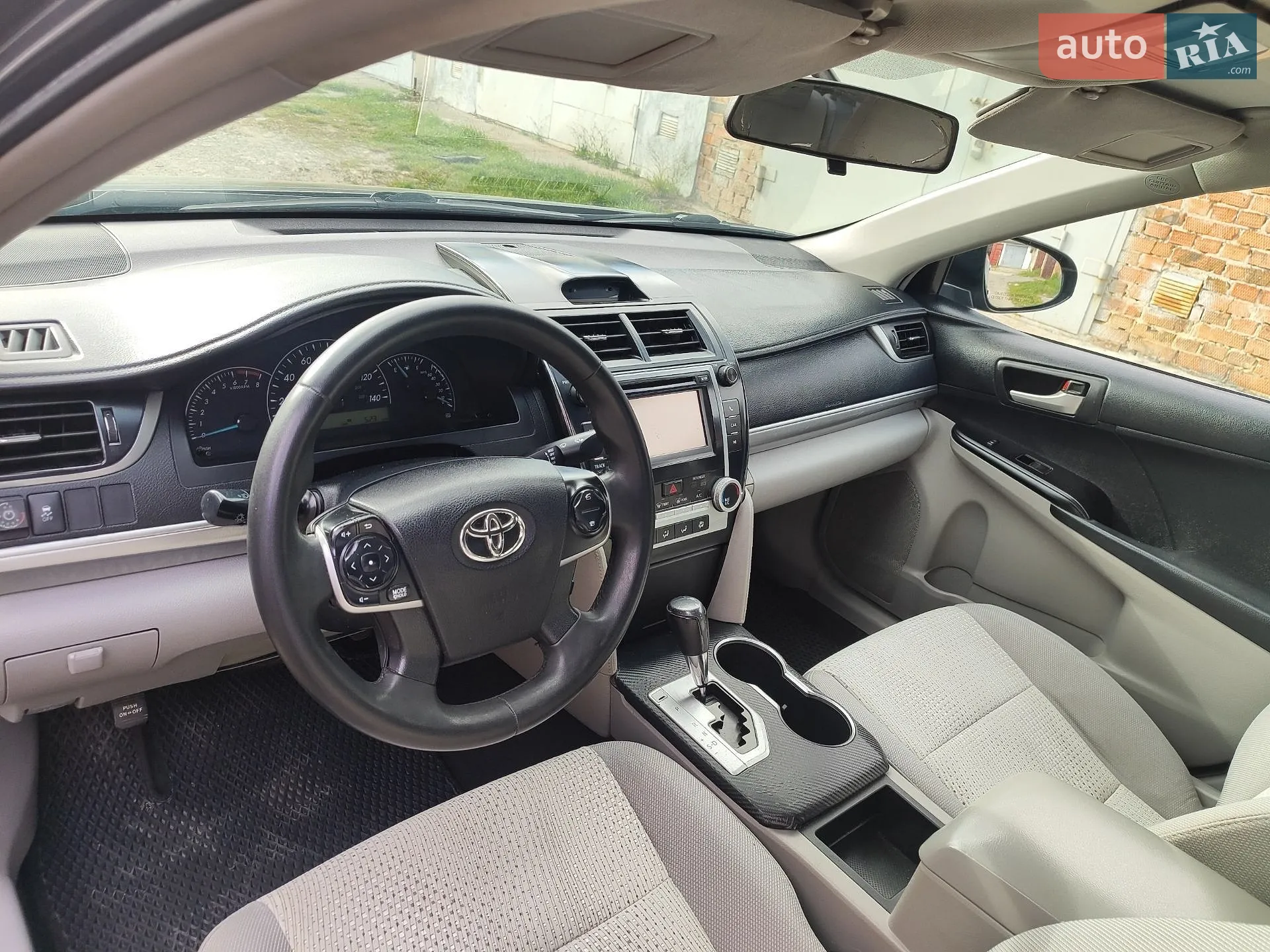 2013 Toyota Camry - мініатюра 17