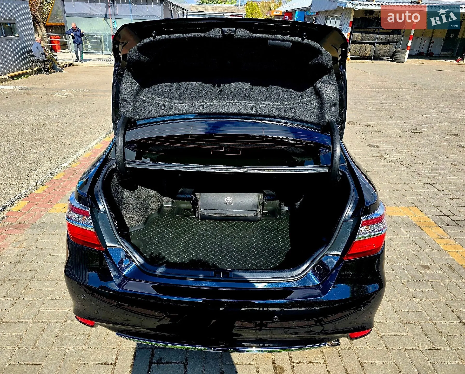 2017 Toyota Camry - мініатюра 15