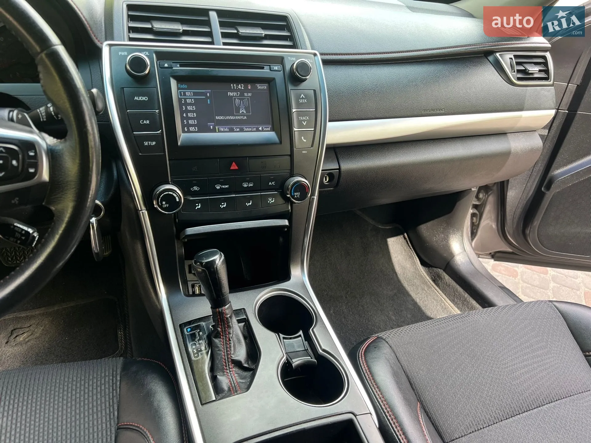 2016 Toyota Camry - мініатюра 59