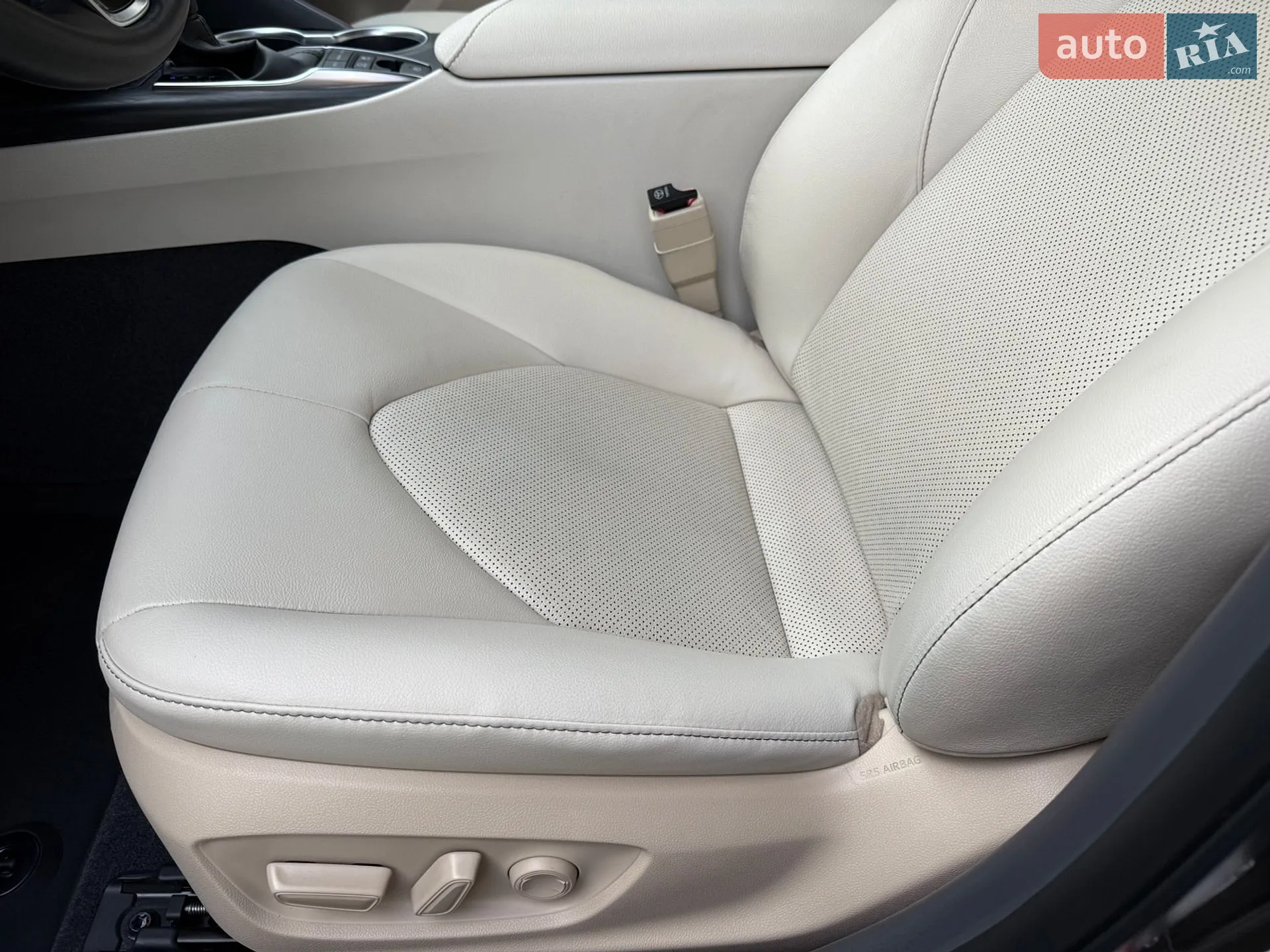 2021 Toyota Camry - мініатюра 47