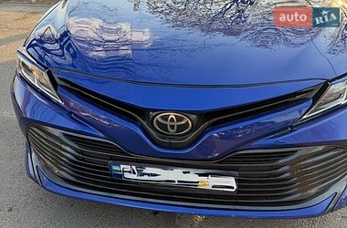 Седан Toyota Camry 2017 в Харькове