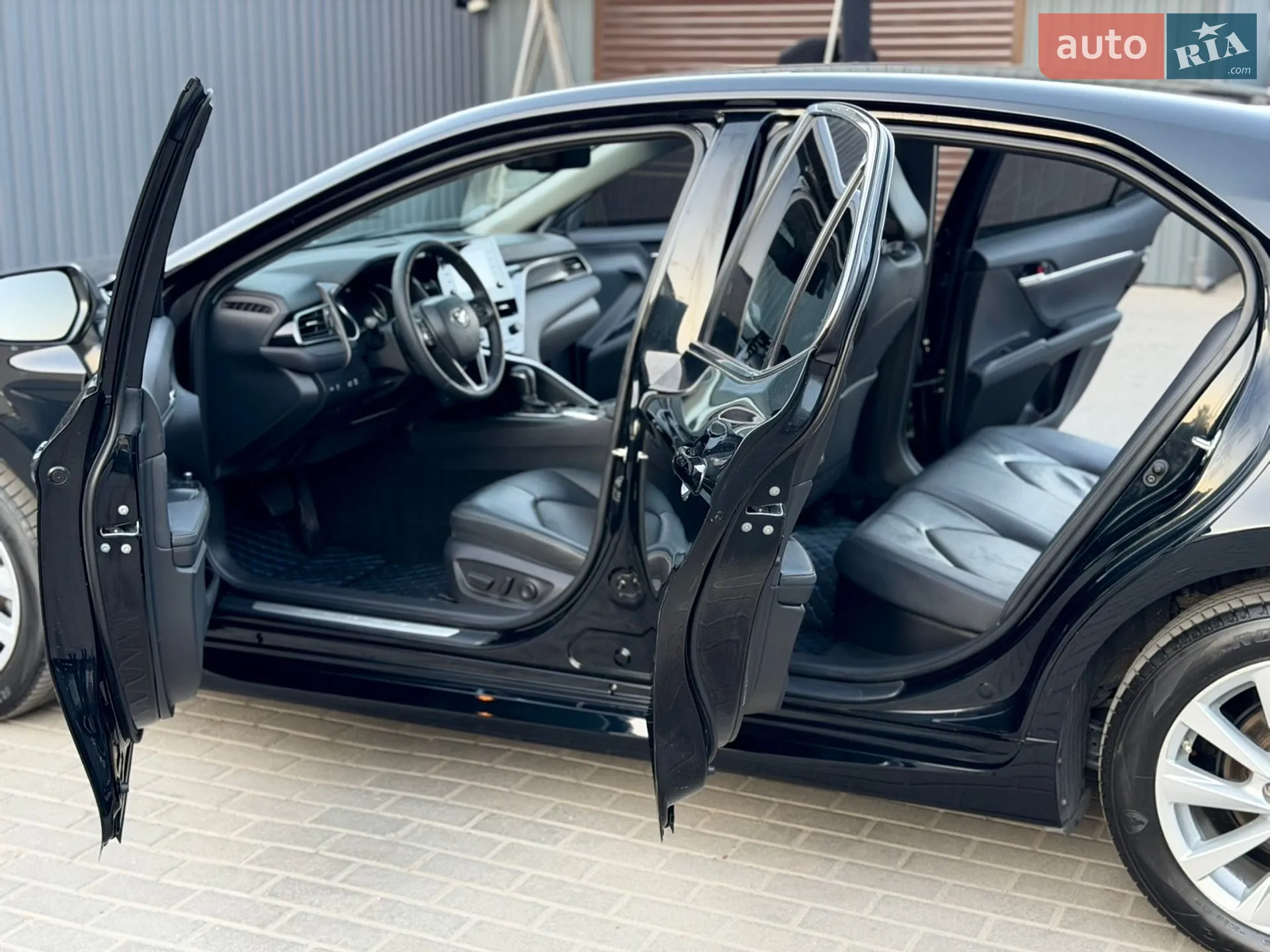 2023 Toyota Camry - мініатюра 18