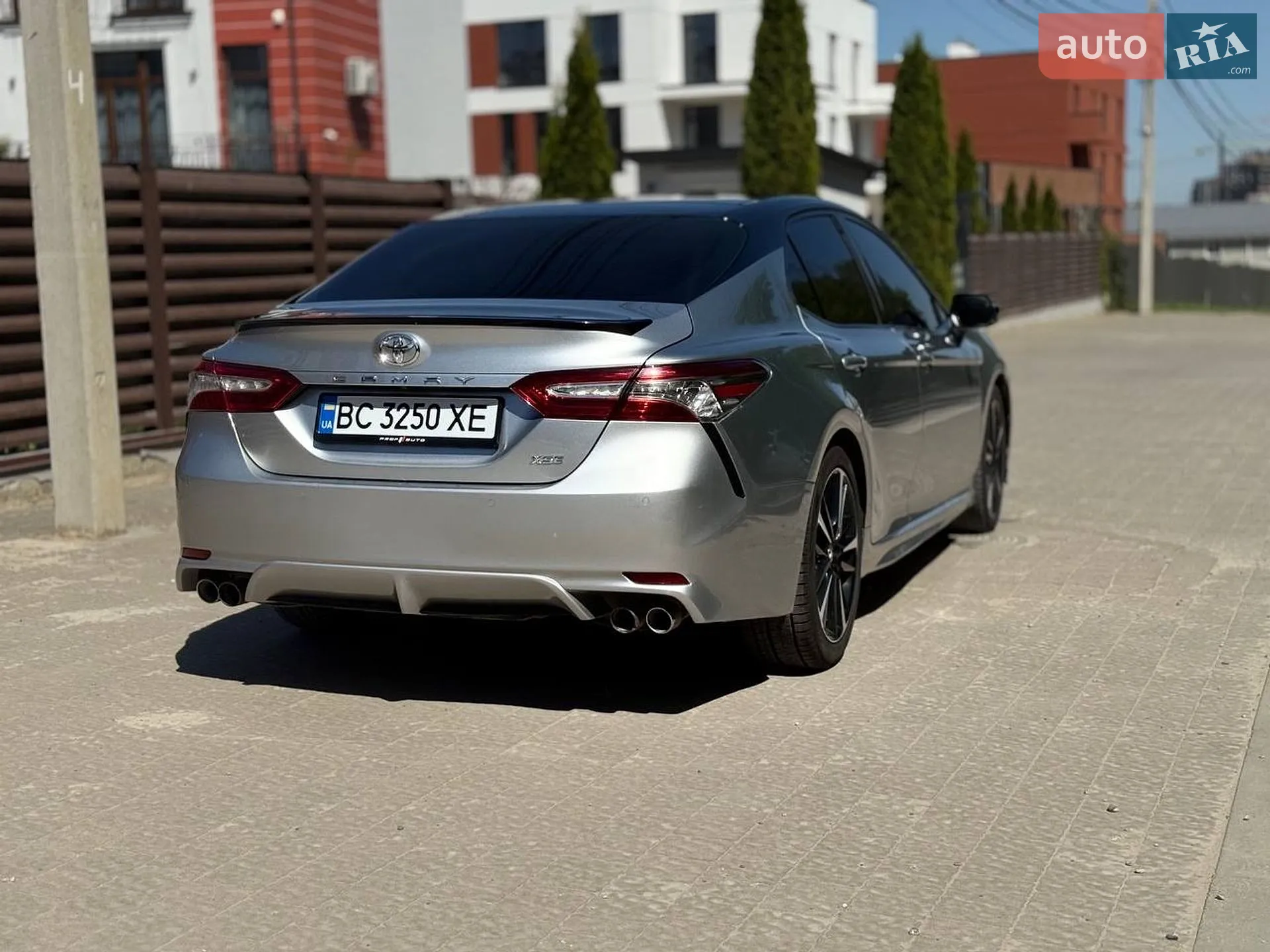 2018 Toyota Camry - мініатюра 16