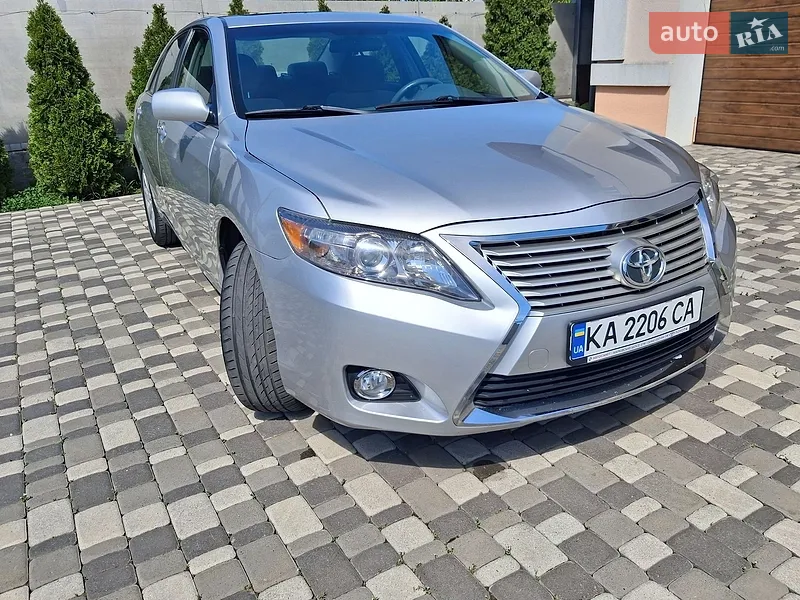 Toyota Camry 2011