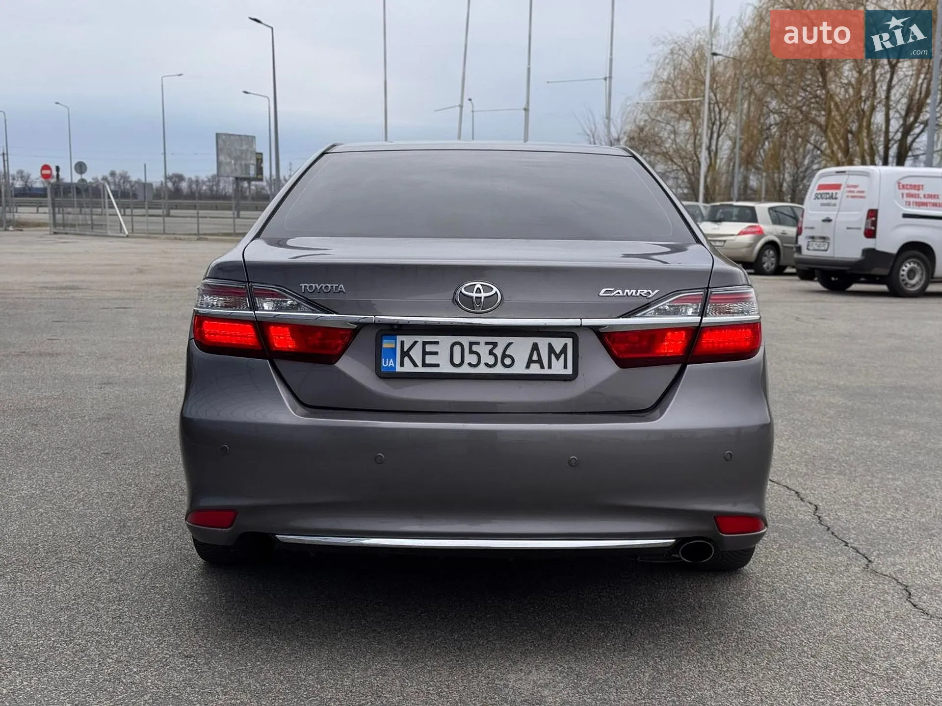 2016 Toyota Camry - мініатюра 6