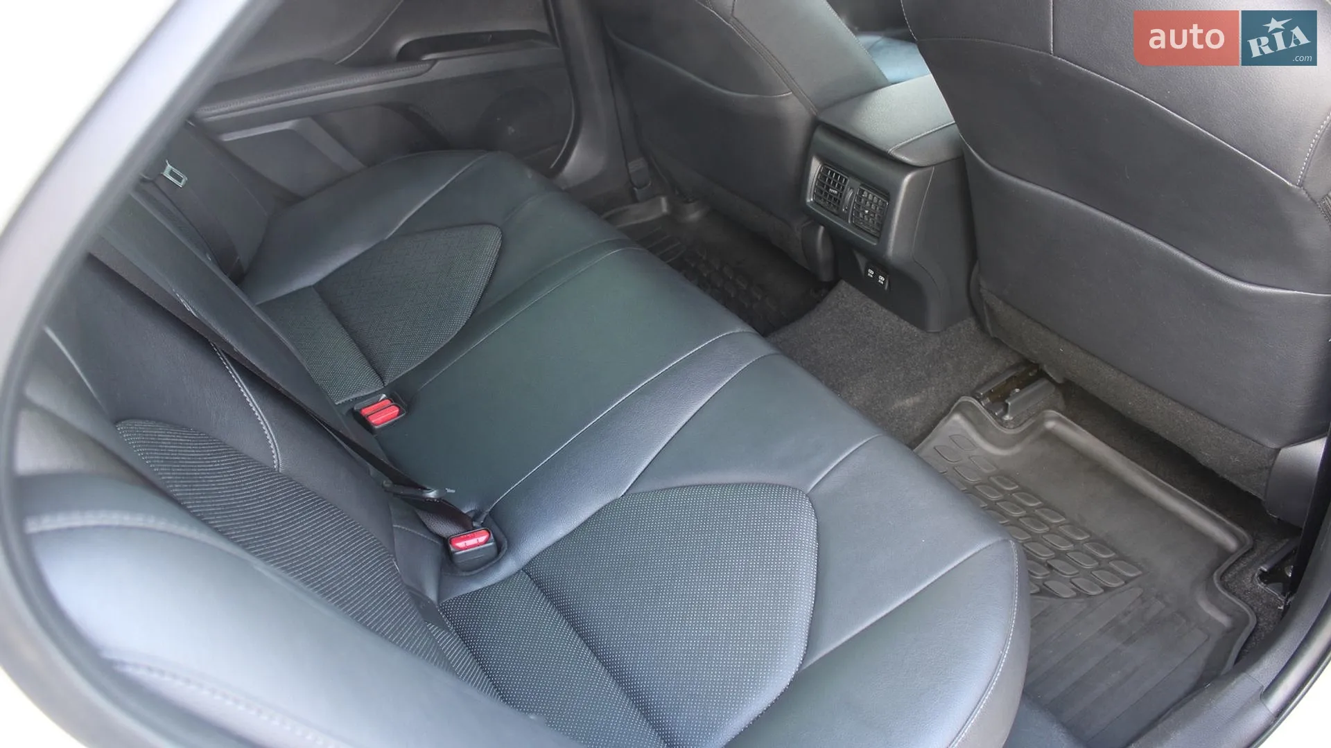 2021 Toyota Camry - мініатюра 15