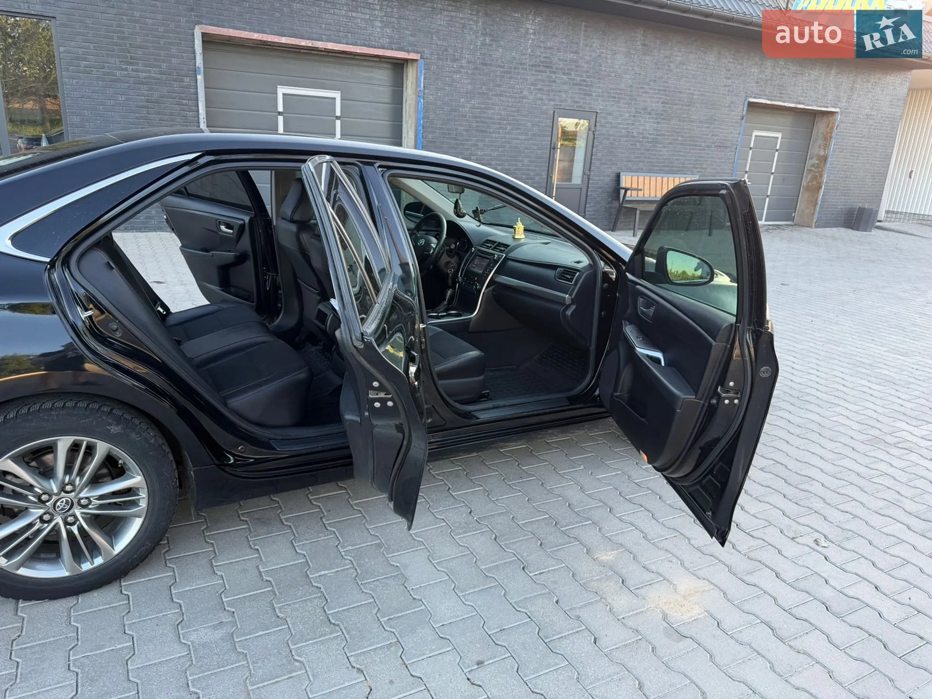 2017 Toyota Camry - мініатюра 14