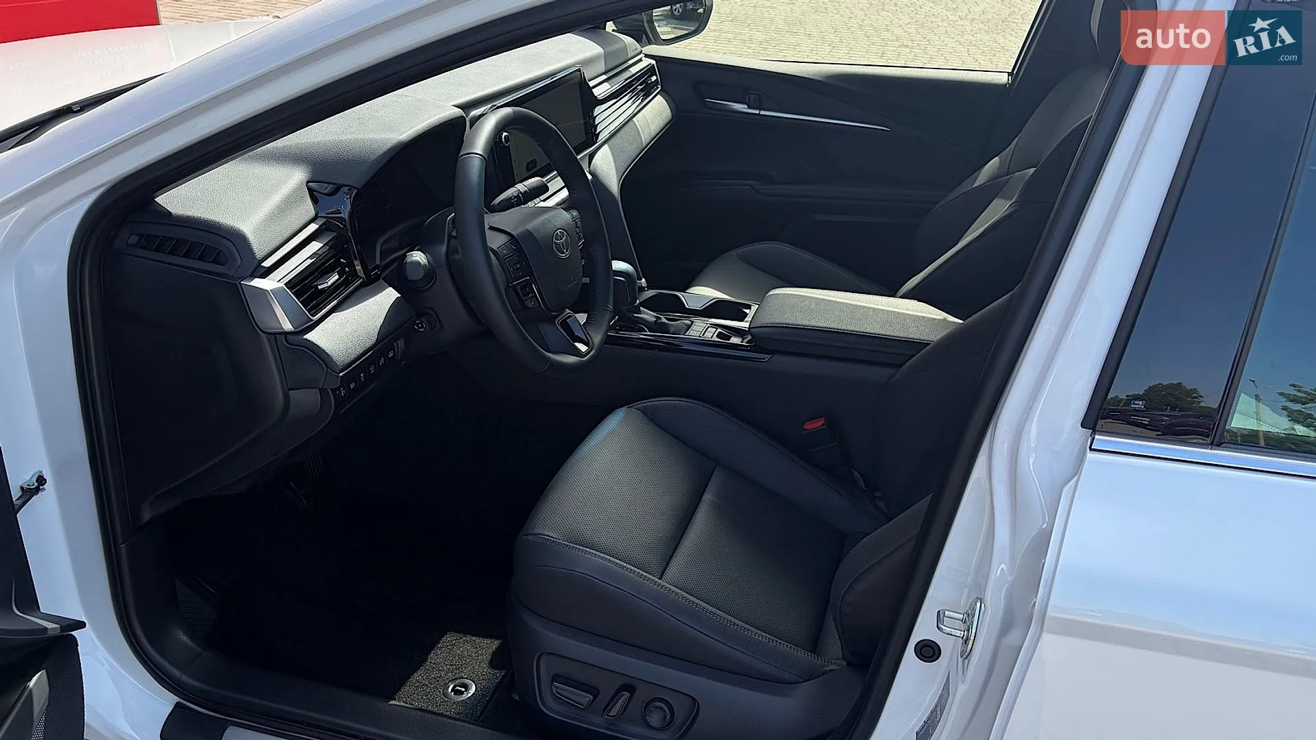 2025 Toyota Camry - мініатюра 12