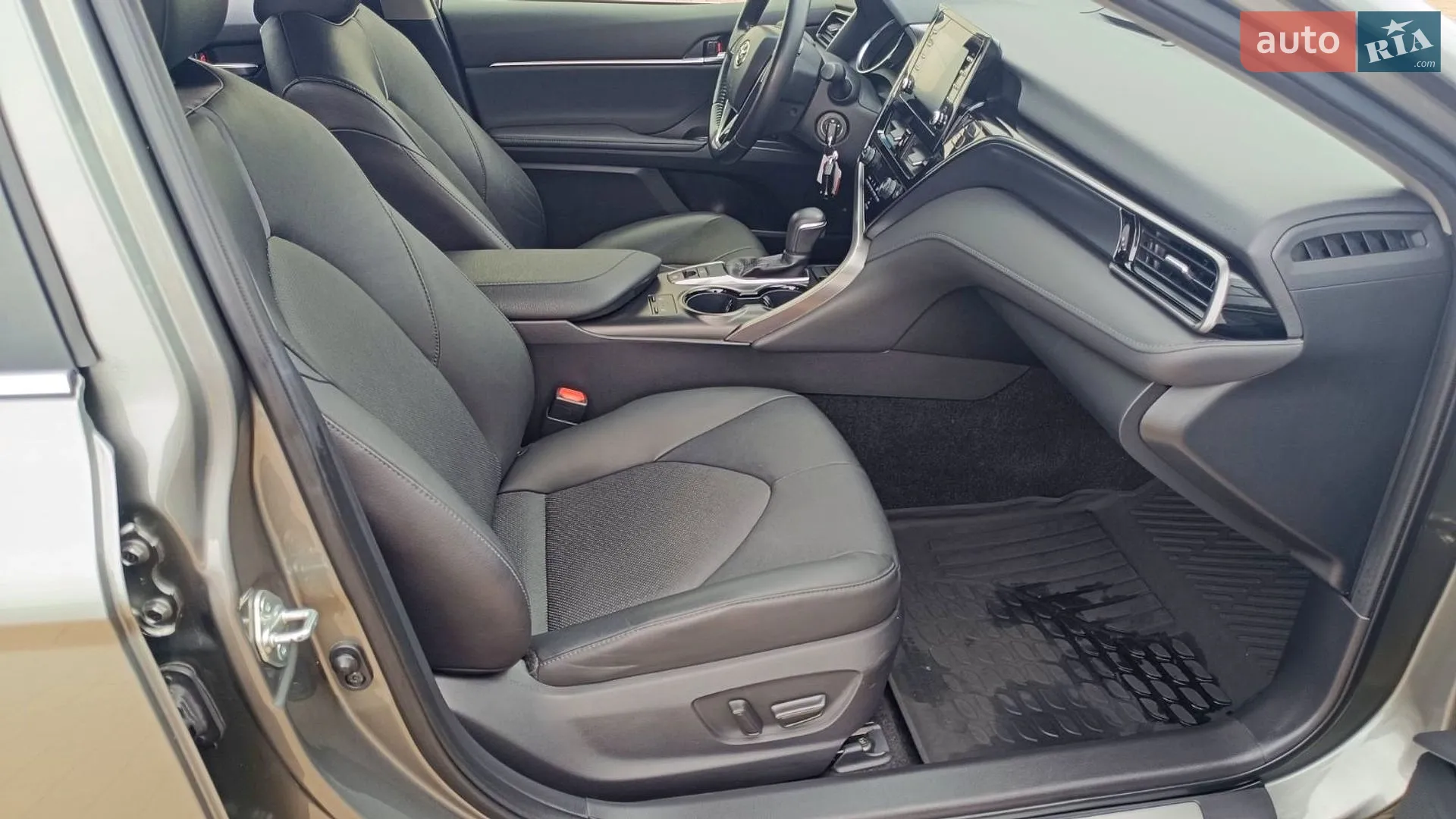 2022 Toyota Camry - мініатюра 6
