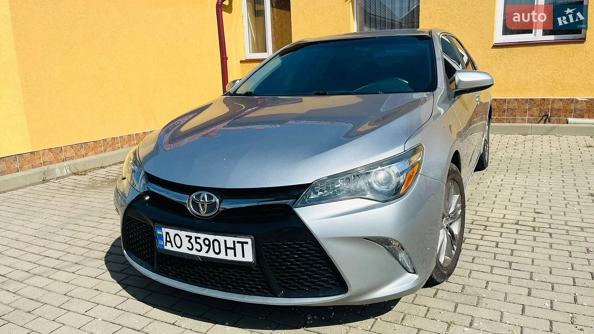 2015 Toyota Camry - мініатюра 2