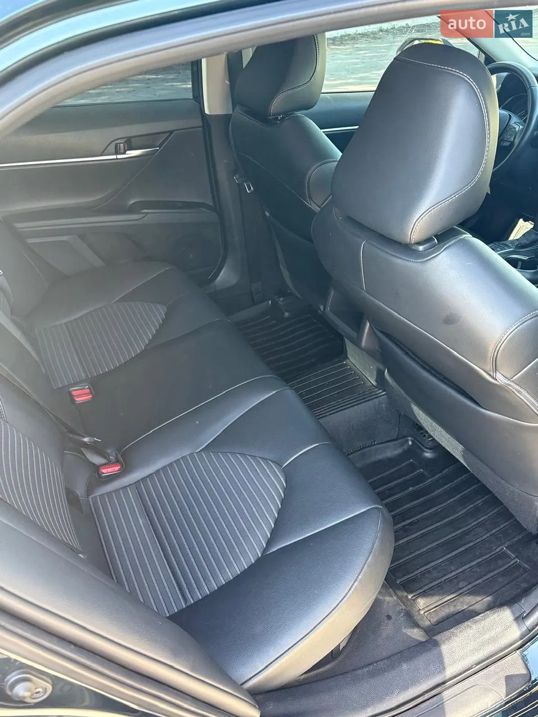 2021 Toyota Camry - мініатюра 12