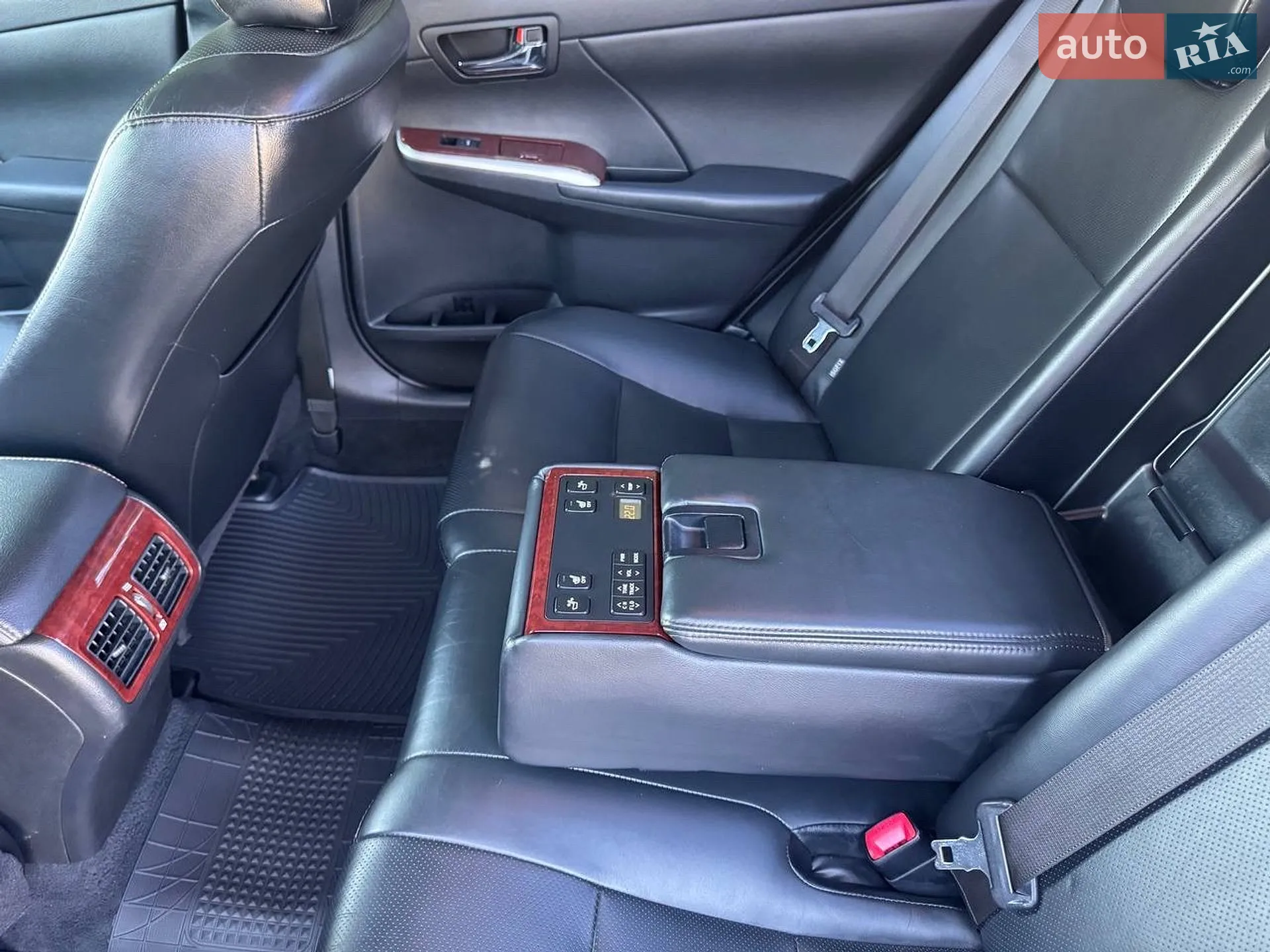 2012 Toyota Camry - мініатюра 21
