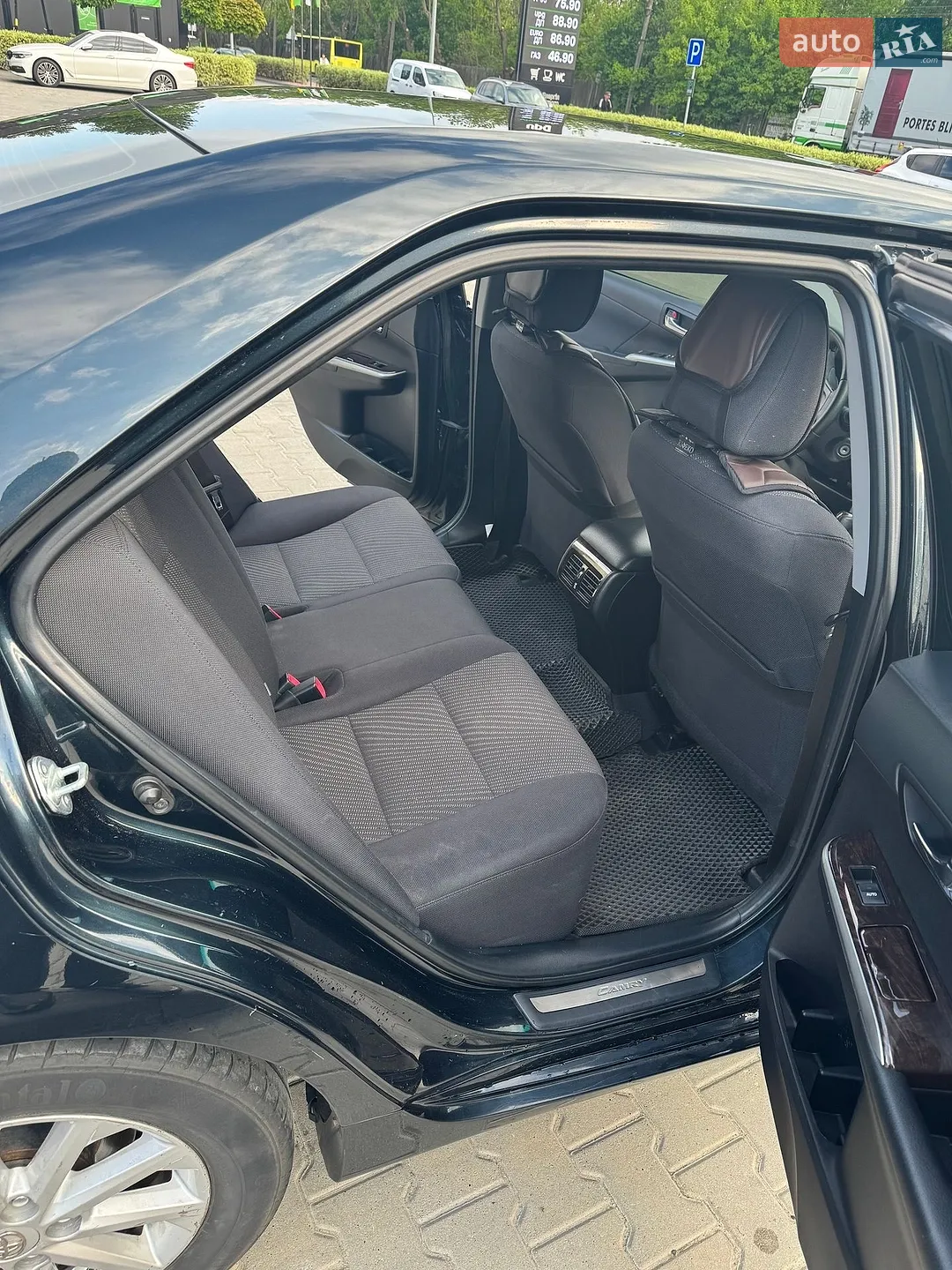 2016 Toyota Camry - мініатюра 13