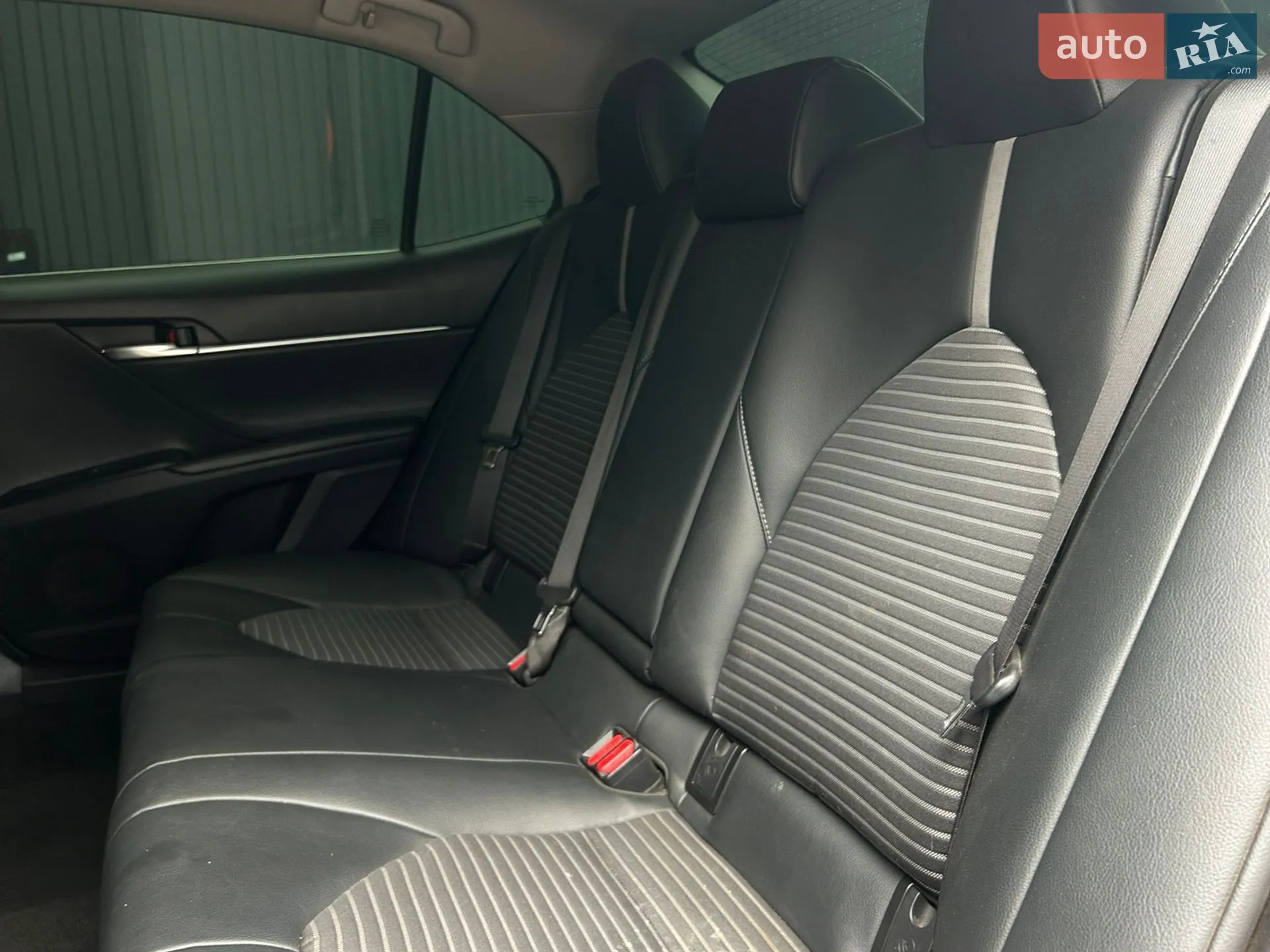 2018 Toyota Camry - мініатюра 11