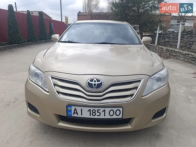 Toyota Camry 2011