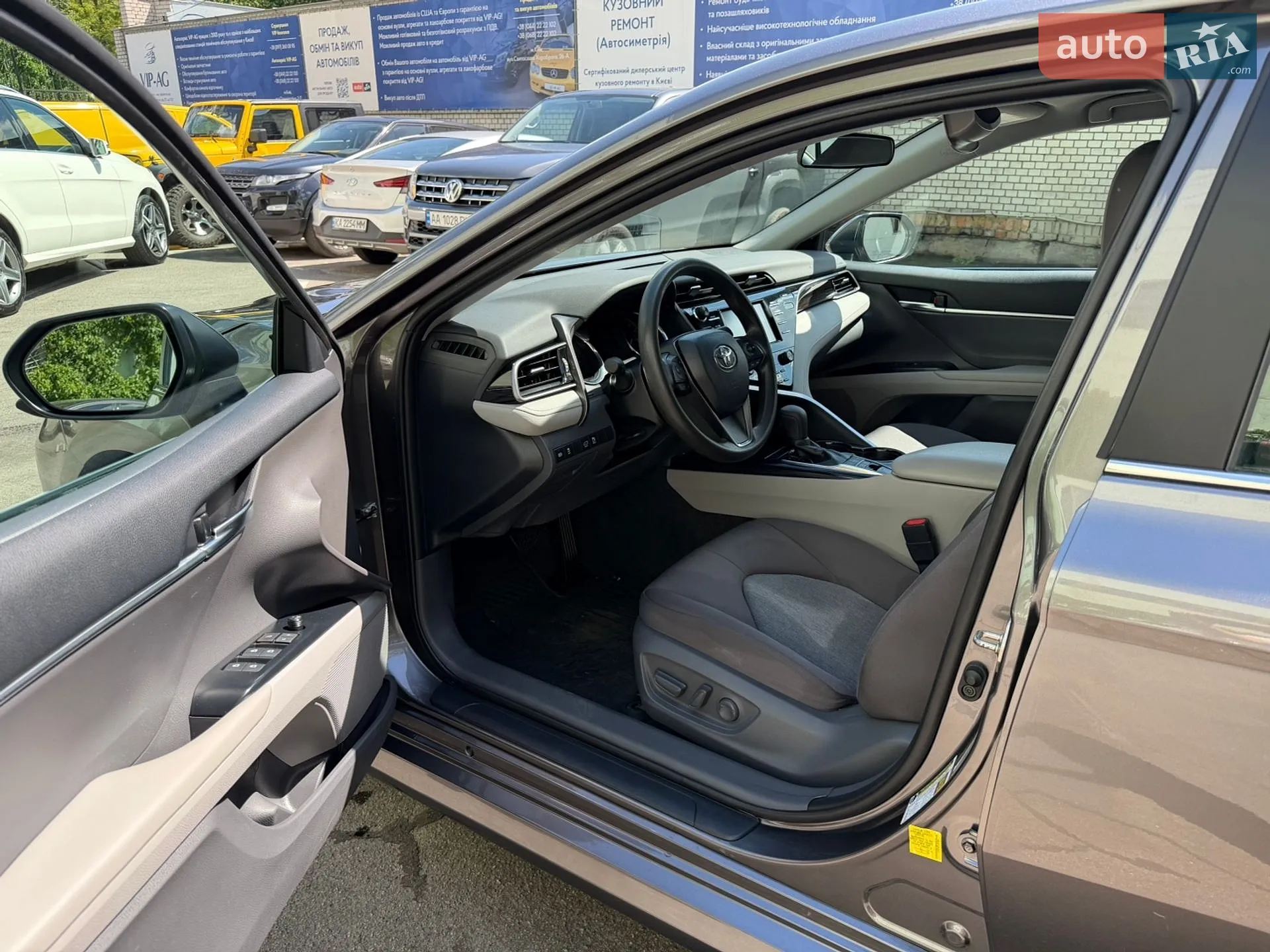 2019 Toyota Camry - мініатюра 11