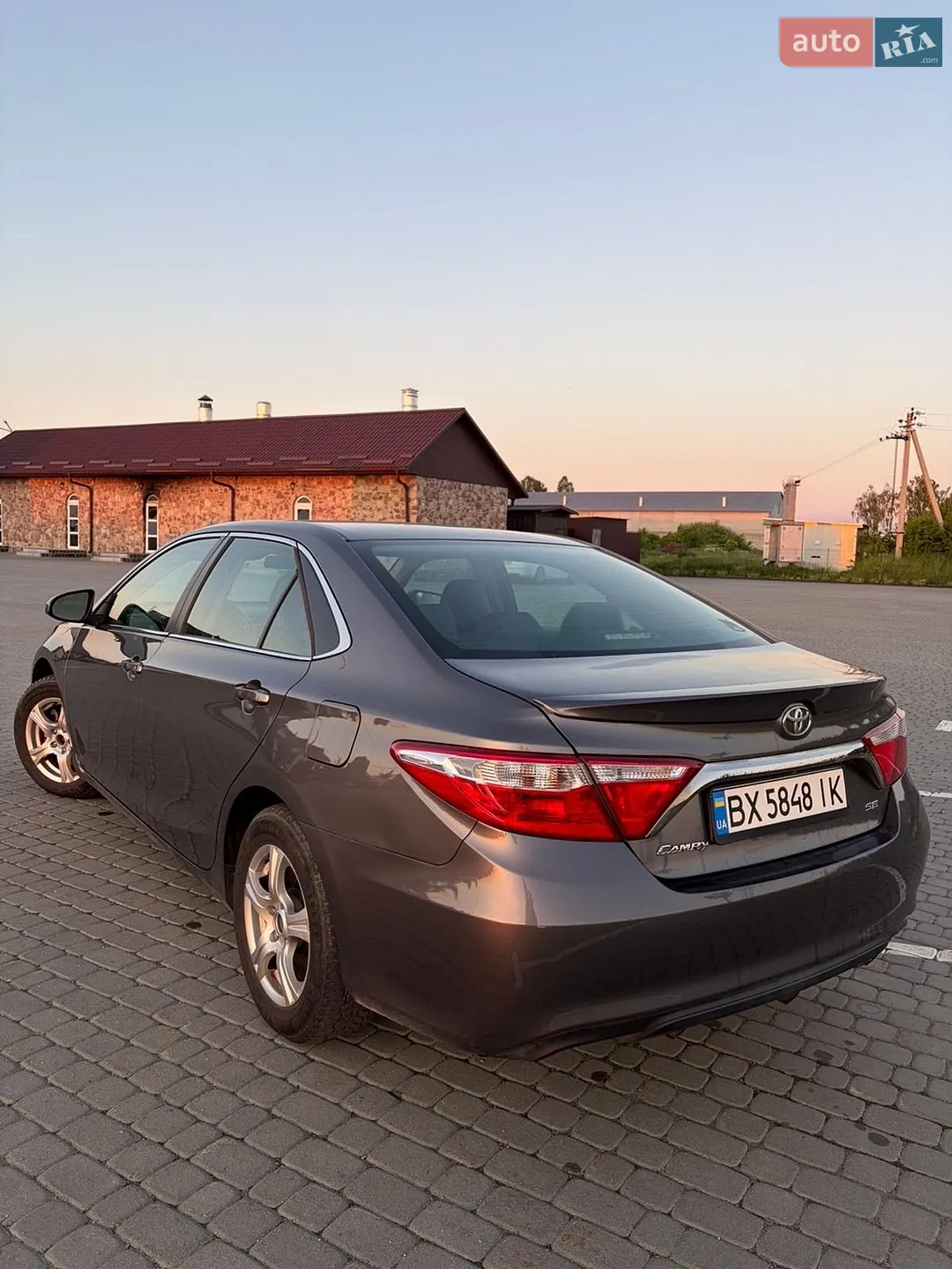 2017 Toyota Camry - мініатюра 2