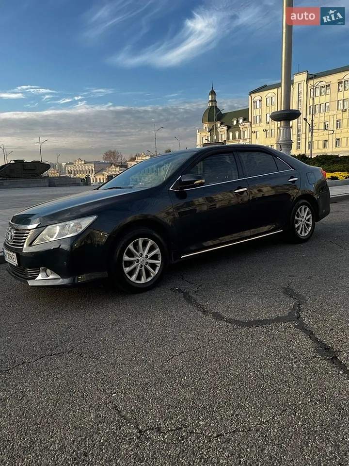 2010 Toyota Camry - мініатюра 12