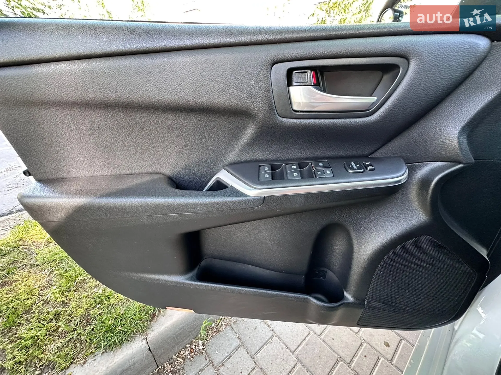2017 Toyota Camry - мініатюра 21