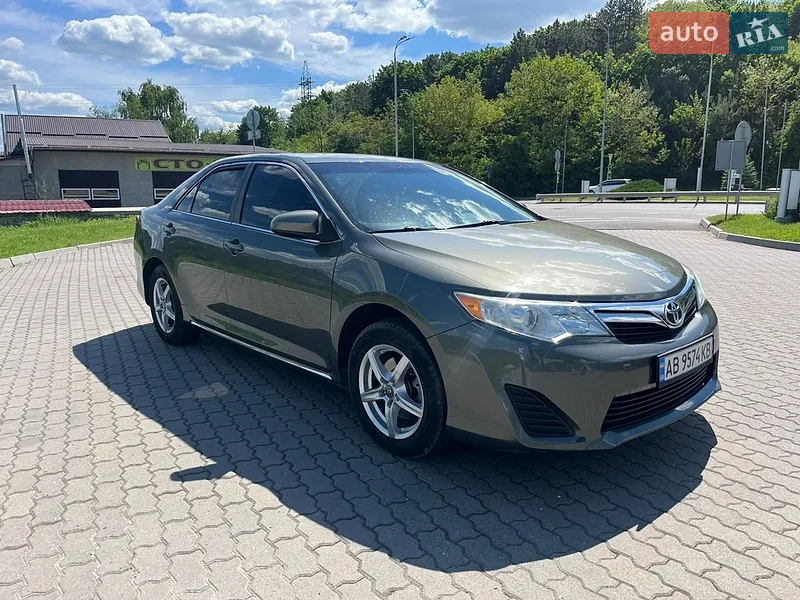 Toyota Camry 2012