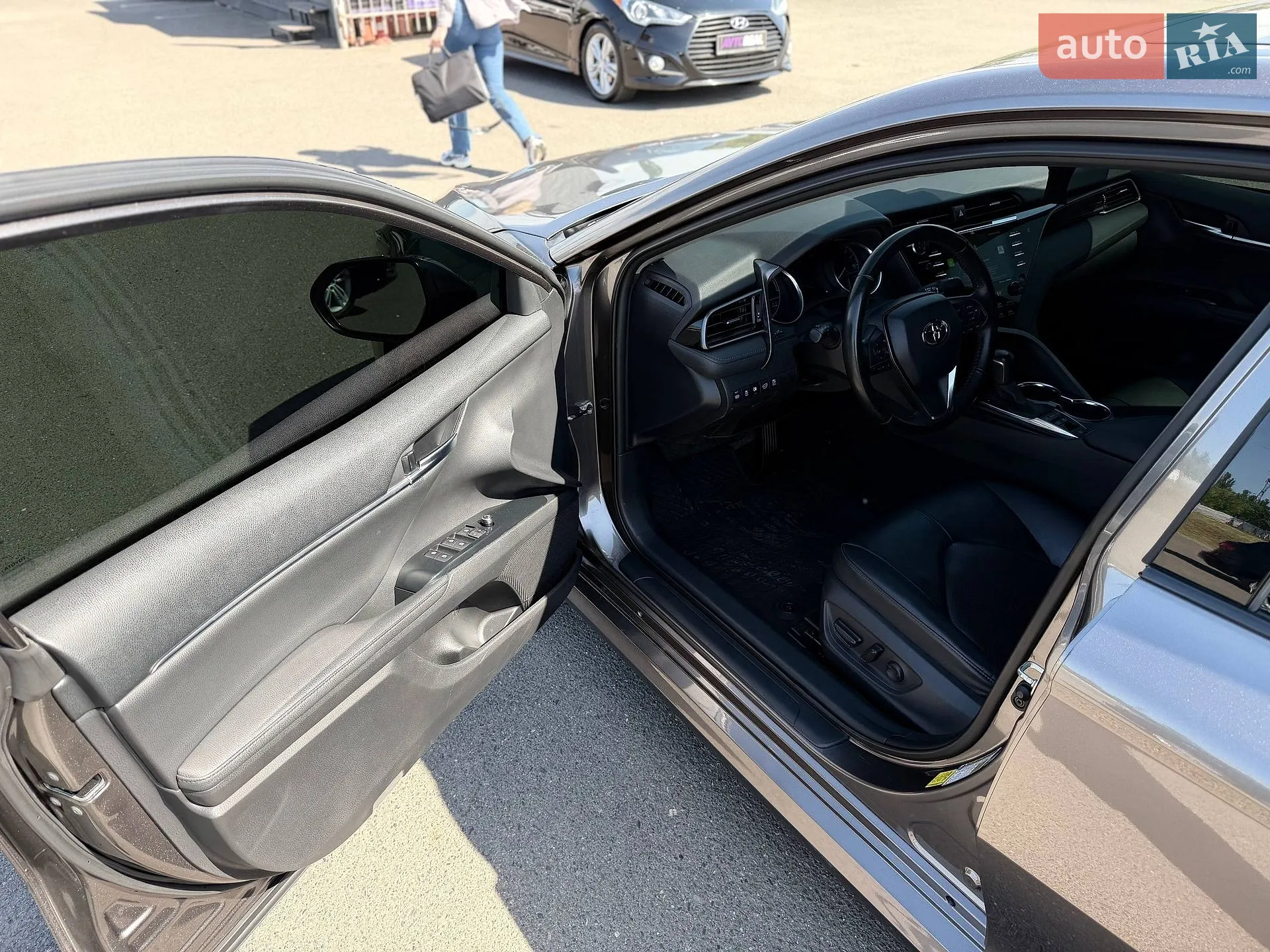 2020 Toyota Camry - мініатюра 39