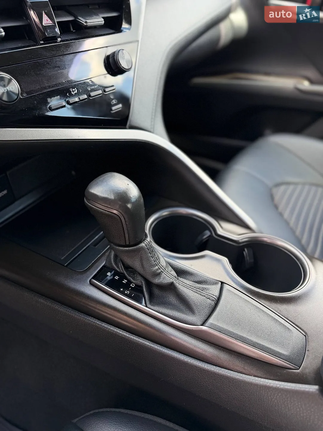 2021 Toyota Camry - мініатюра 11