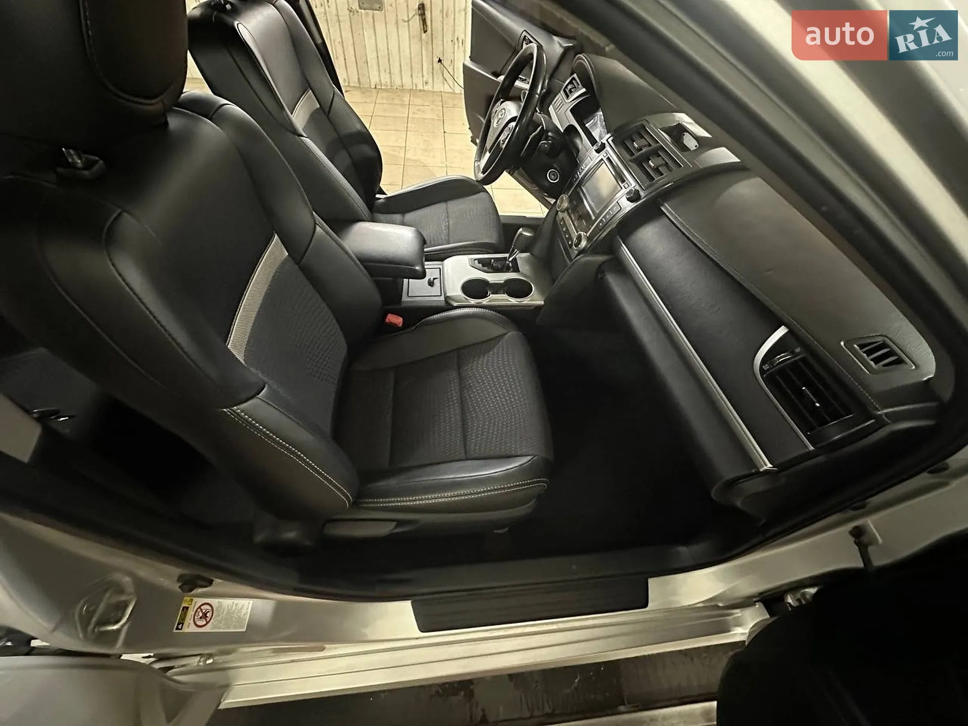 2012 Toyota Camry - мініатюра 35