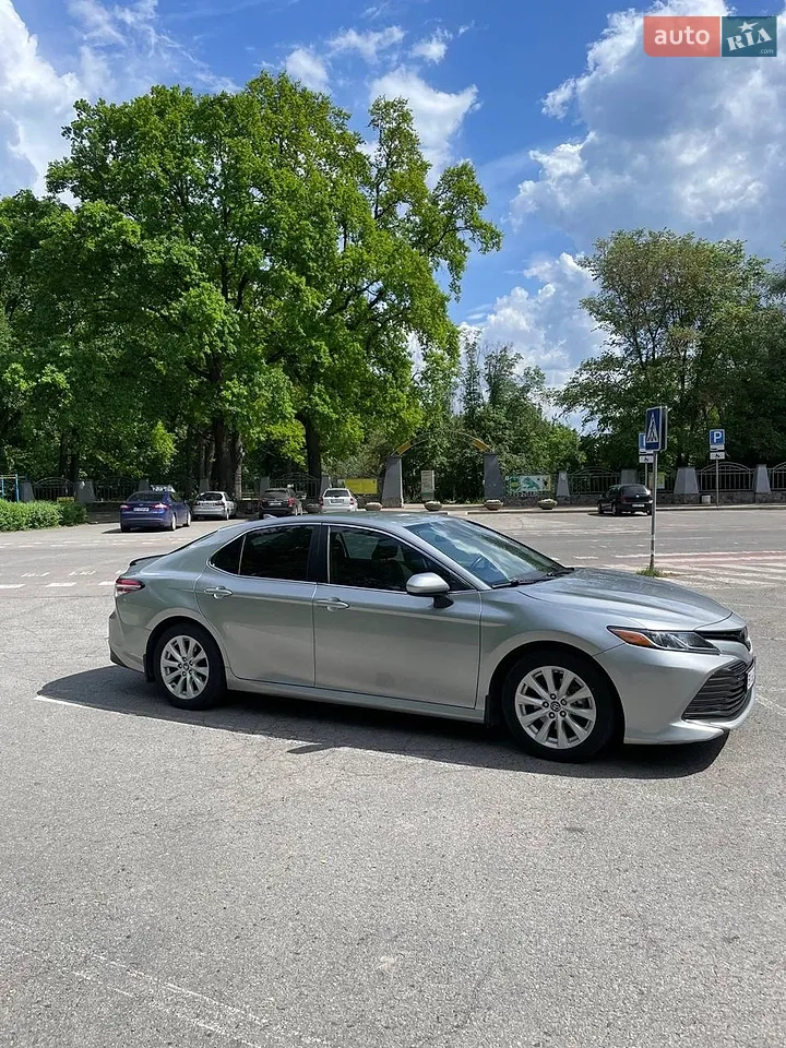 2019 Toyota Camry - мініатюра 12