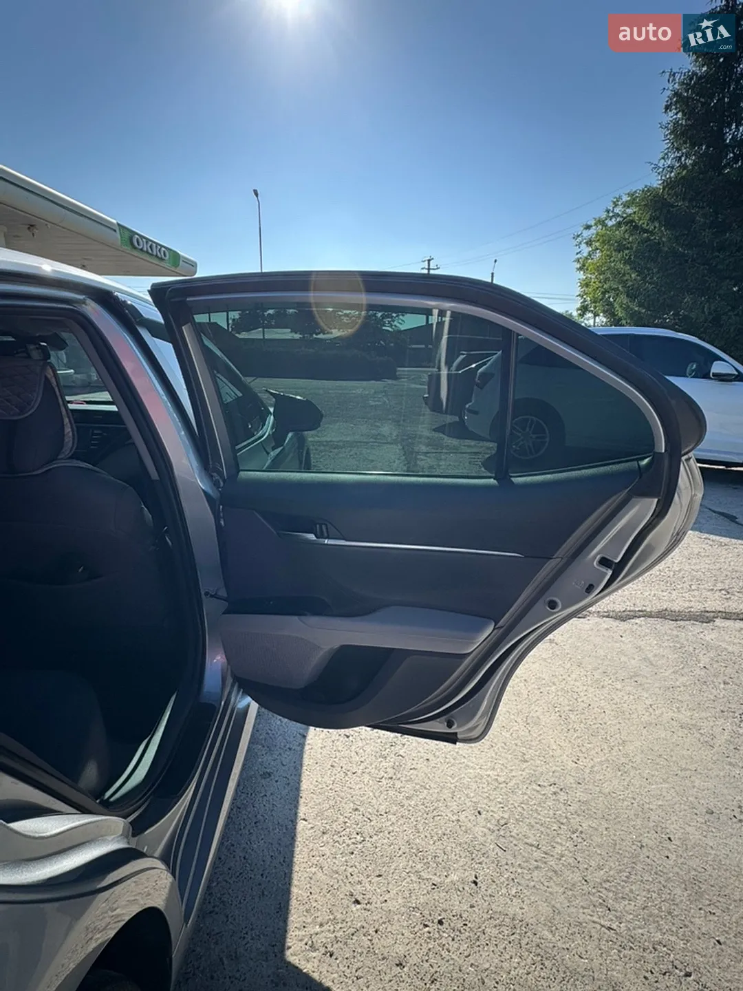 2019 Toyota Camry - мініатюра 16