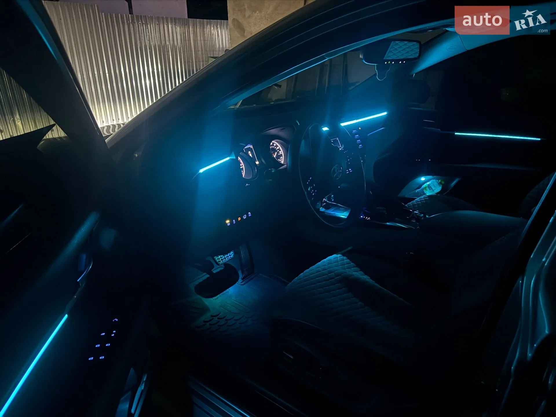 2019 Toyota Camry - мініатюра 35
