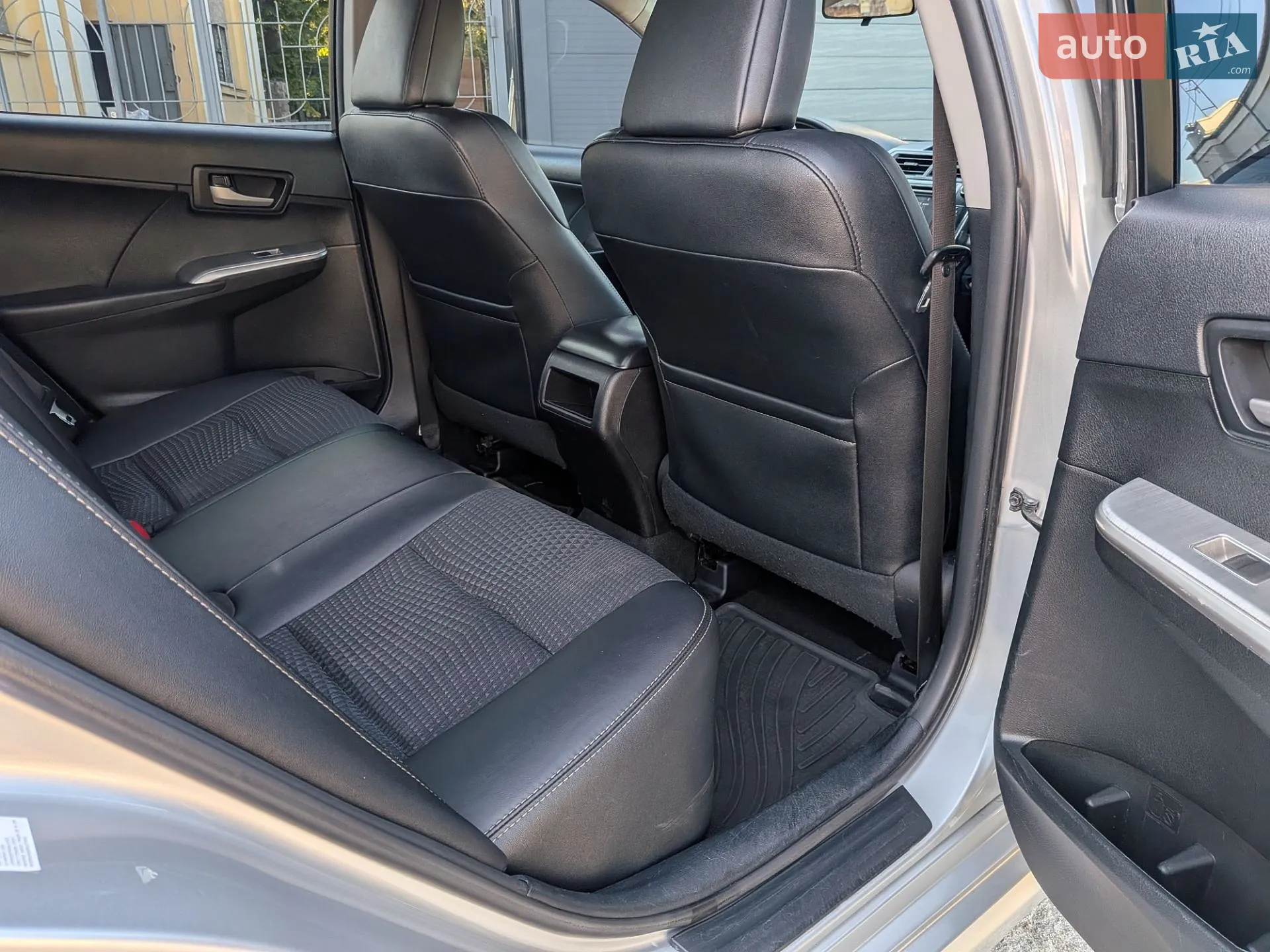 2014 Toyota Camry - мініатюра 11