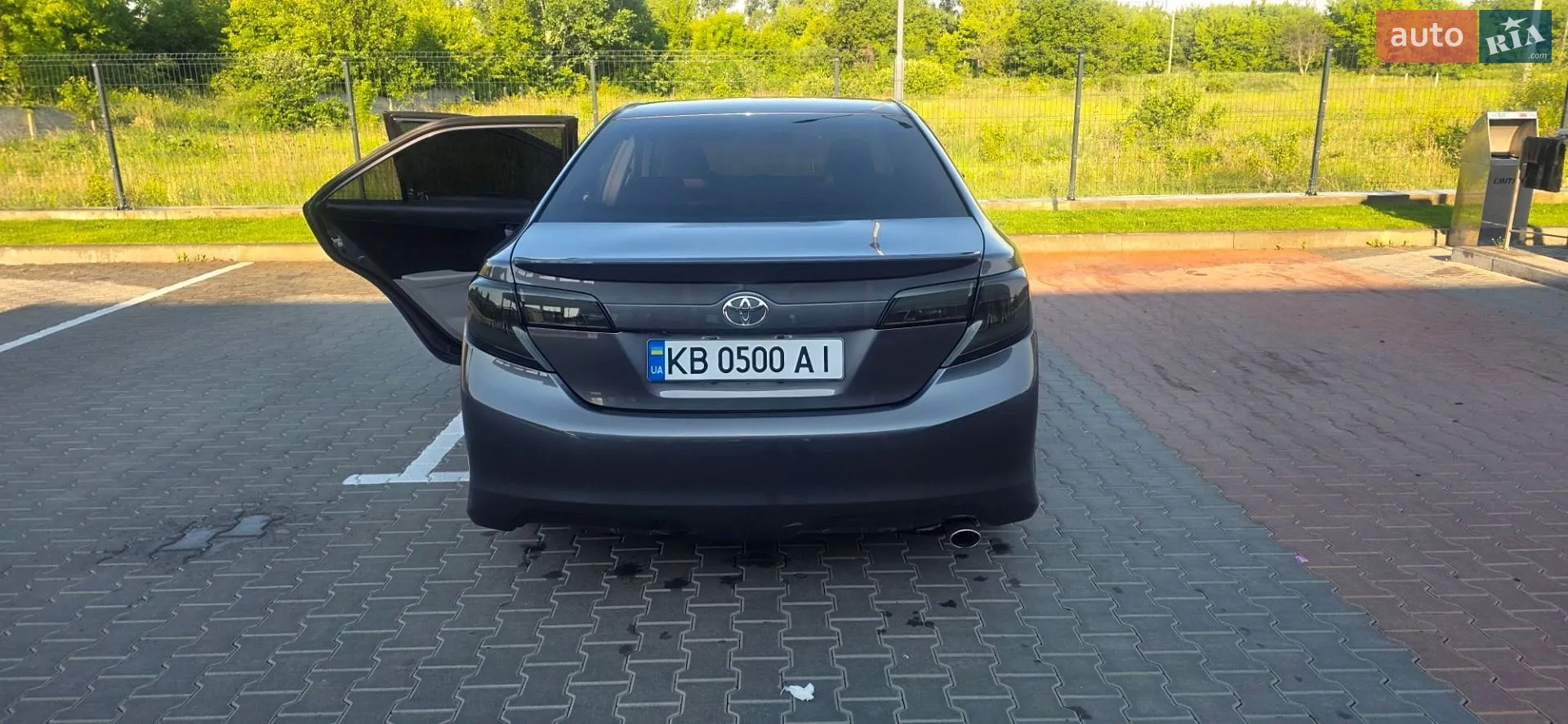 2014 Toyota Camry - мініатюра 4