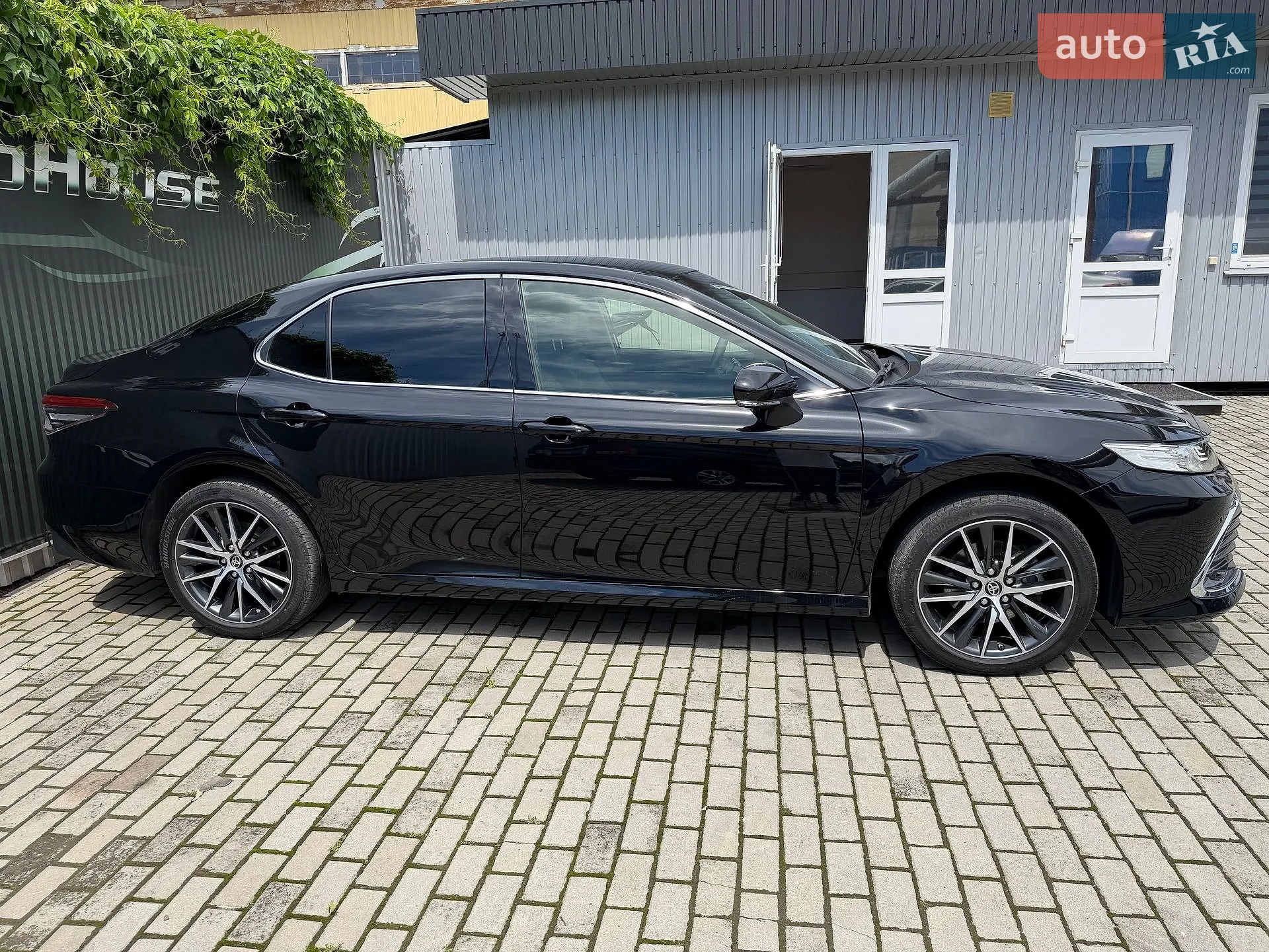 2023 Toyota Camry - мініатюра 12