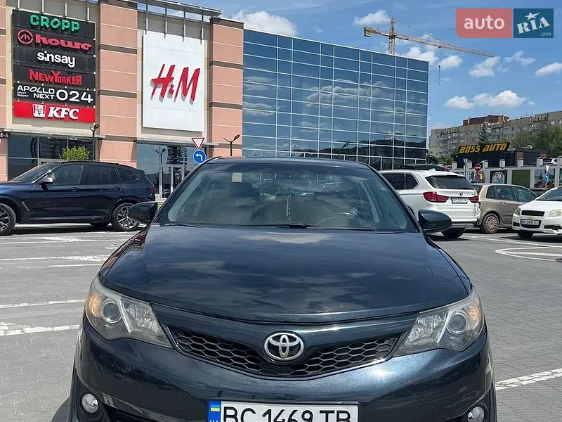 Toyota Camry 2014