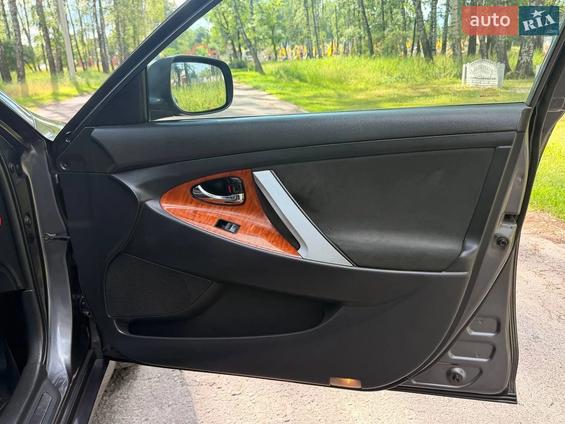 2011 Toyota Camry - мініатюра 41