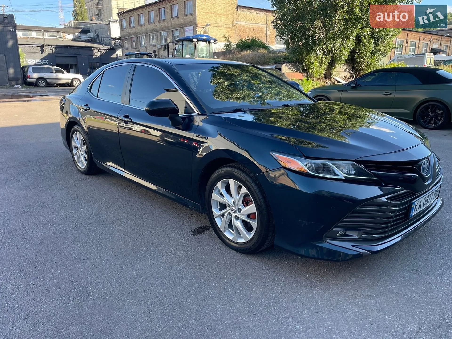 2020 Toyota Camry - мініатюра 2